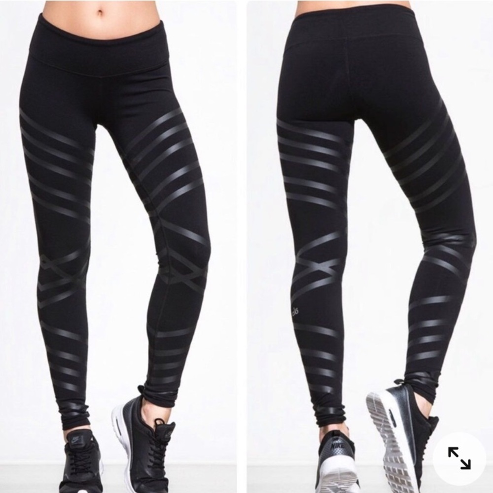 Alo Yoga Airbrush Black Striped Legging